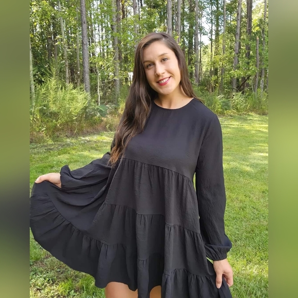 Black Ruffled Dress - Picture 11 of 12